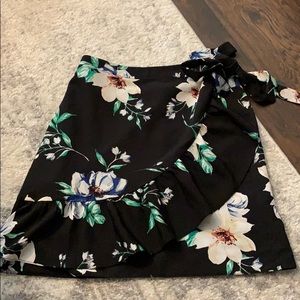 Ruffle wrap skirt with bow